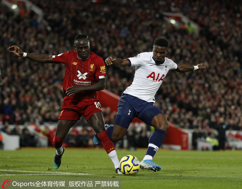  萨拉赫双响利物浦逆转热刺  