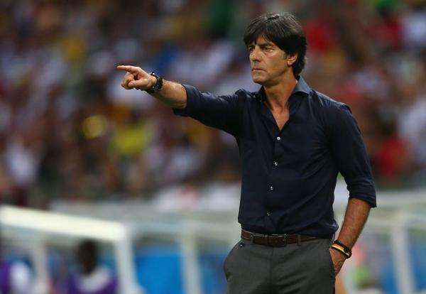 柏林赫塔功勋主帅宣布赛季末离职，  