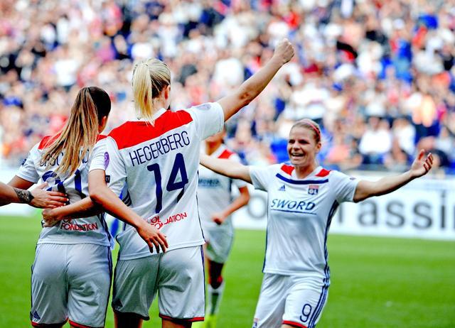  里昂女足夺冠创造历史新纪录  